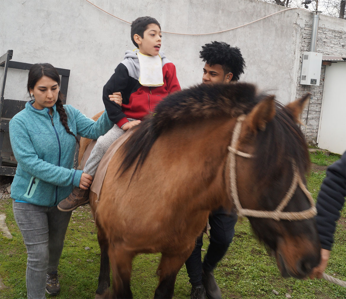 Actividad ecuestre enfocada en autonomía